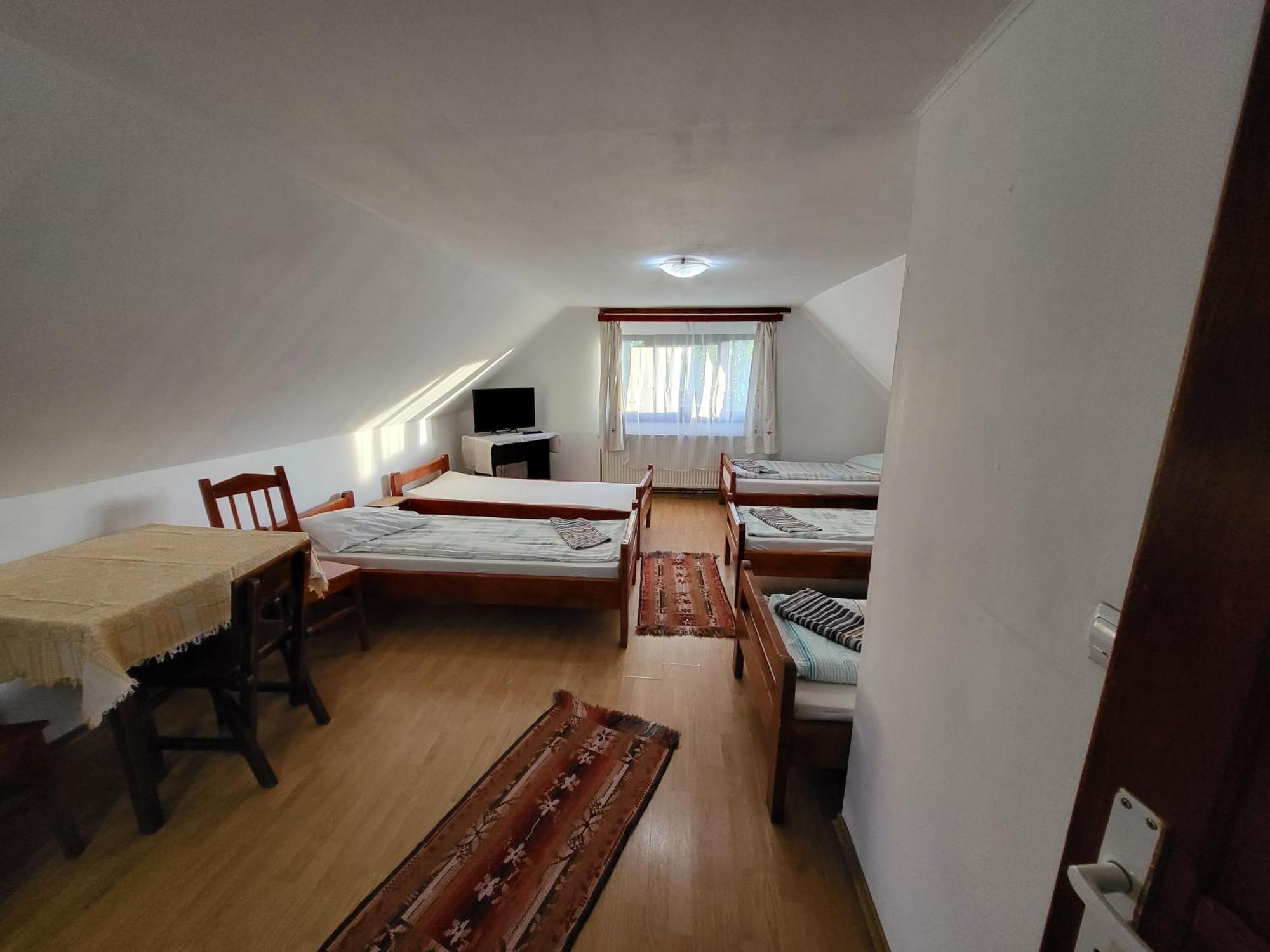 Betty Panzio Hotell Miercurea Ciuc Exteriör bild