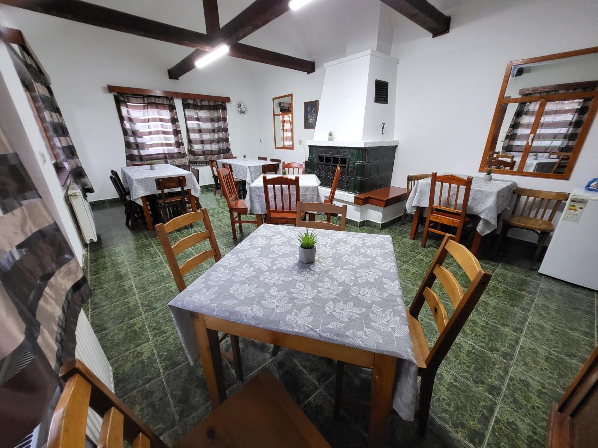 Betty Panzio Hotell Miercurea Ciuc Exteriör bild