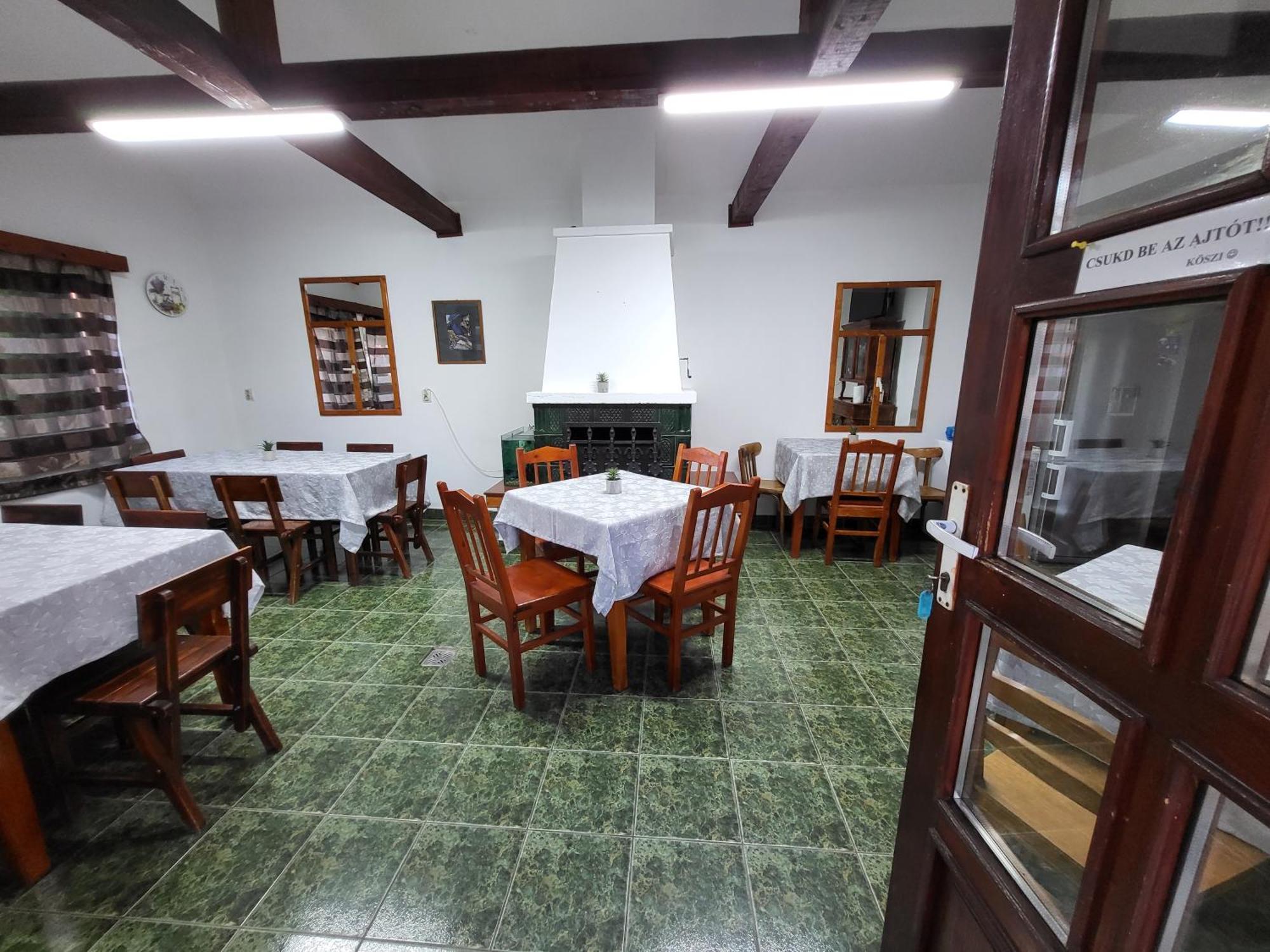 Betty Panzio Hotell Miercurea Ciuc Exteriör bild