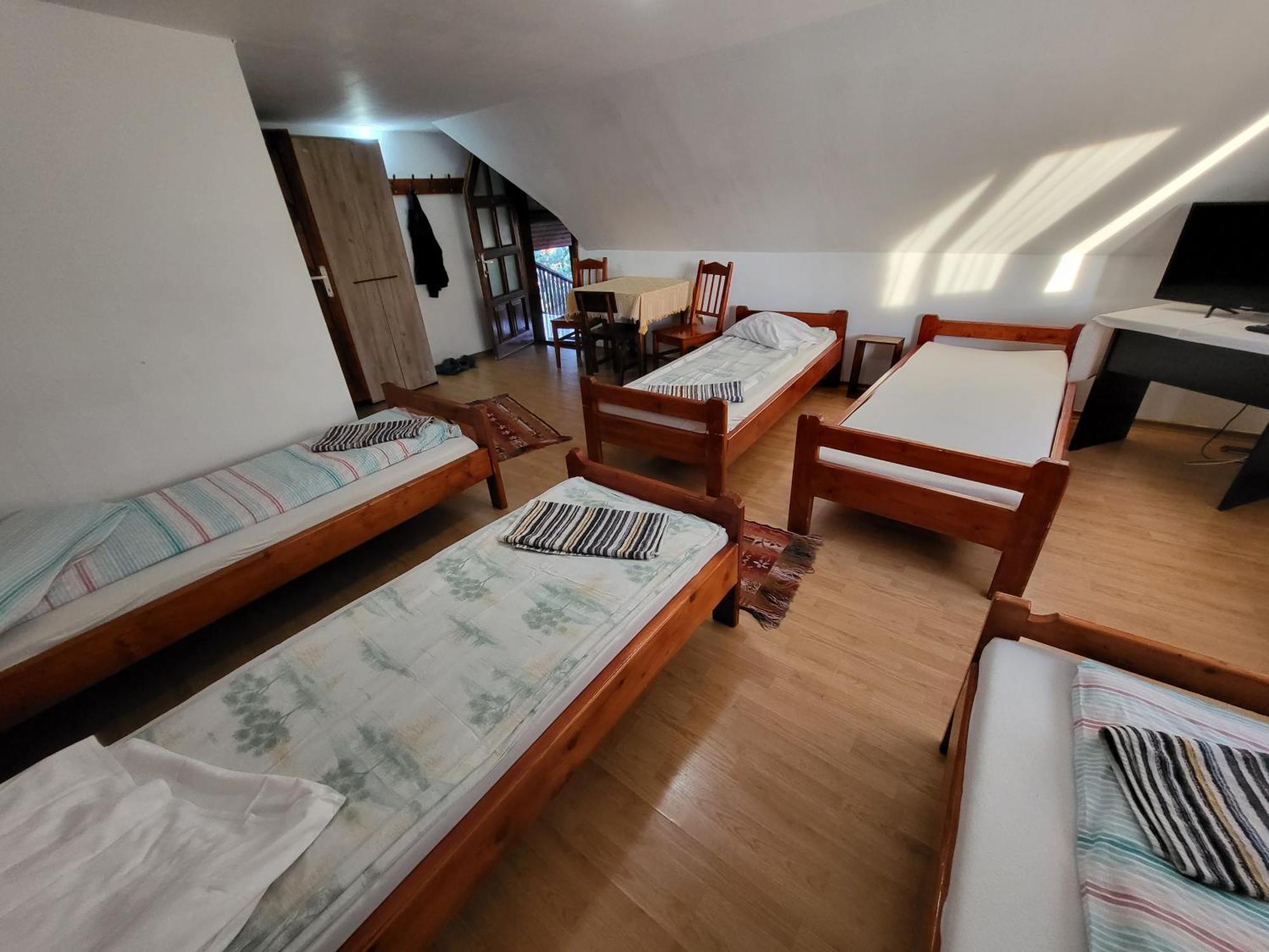 Betty Panzio Hotell Miercurea Ciuc Exteriör bild