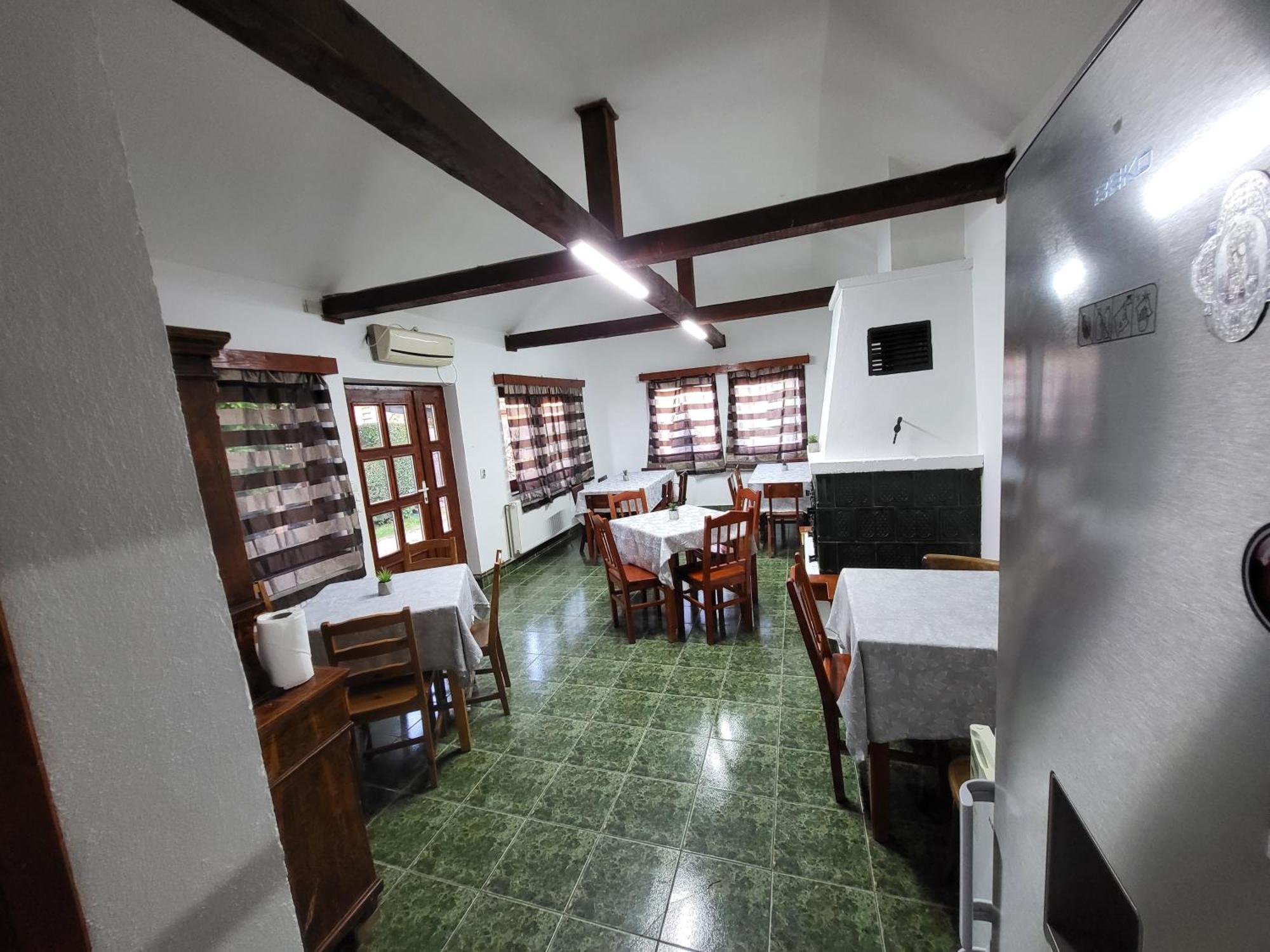 Betty Panzio Hotell Miercurea Ciuc Exteriör bild