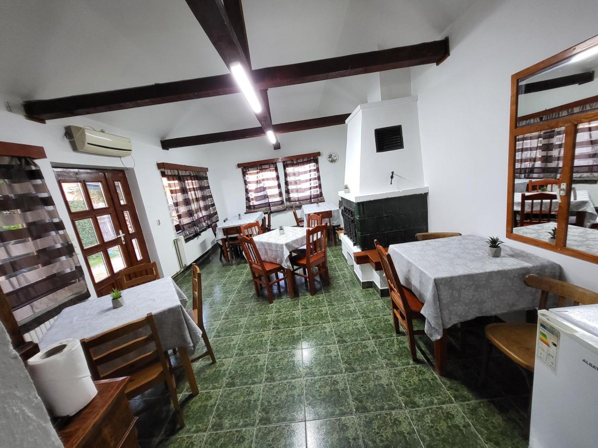 Betty Panzio Hotell Miercurea Ciuc Exteriör bild