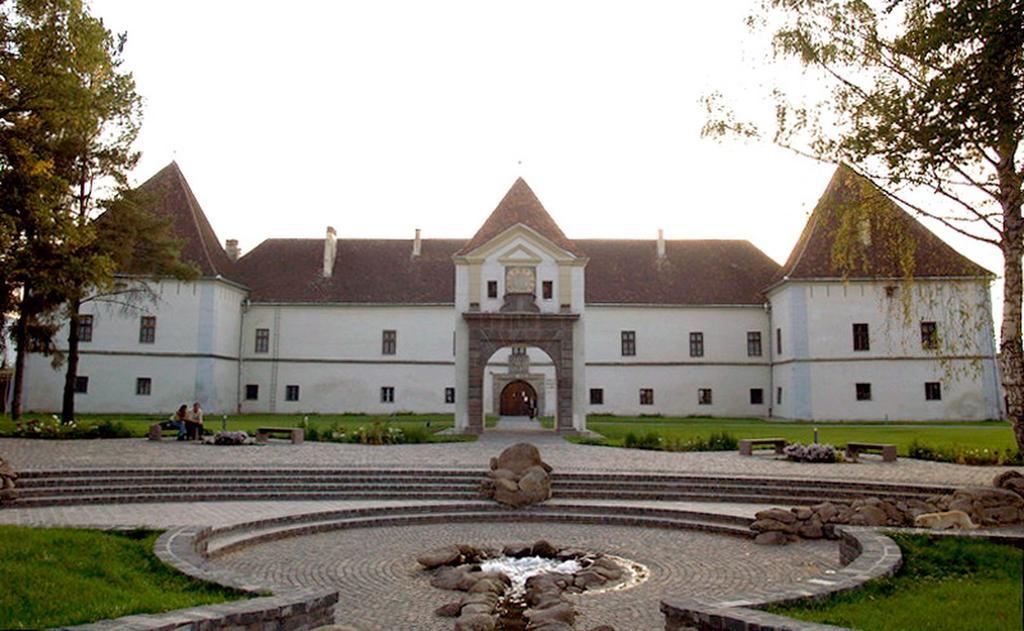 Betty Panzio Hotell Miercurea Ciuc Exteriör bild